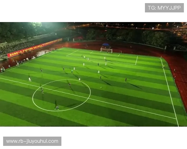 西山区足球散踢训练营打造本地足球爱好者成长平台 提升技战术水平